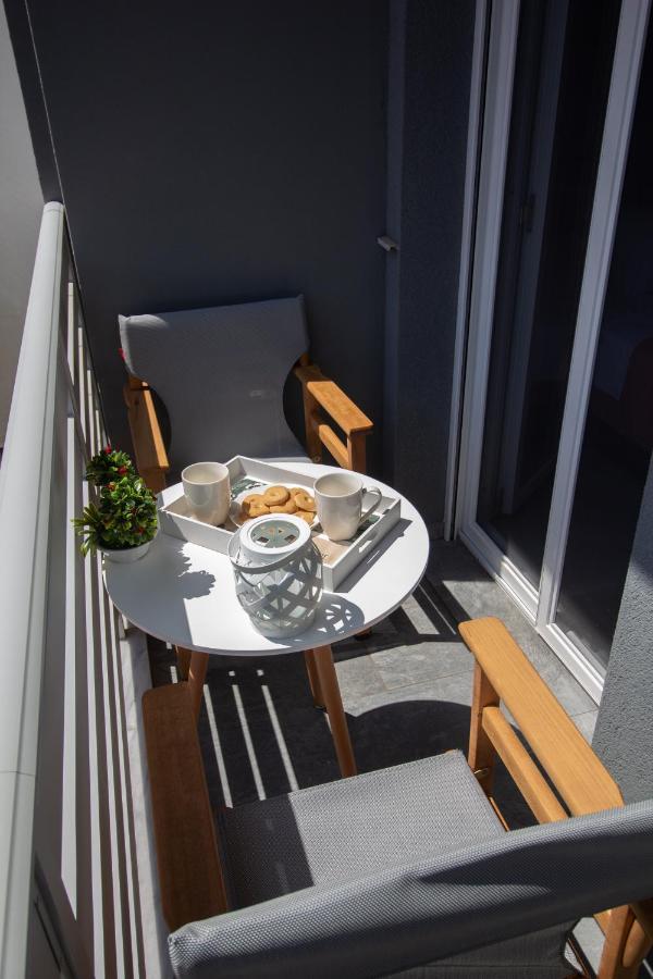 Golden Seaside 3 Apartment Nea Roda Exterior photo